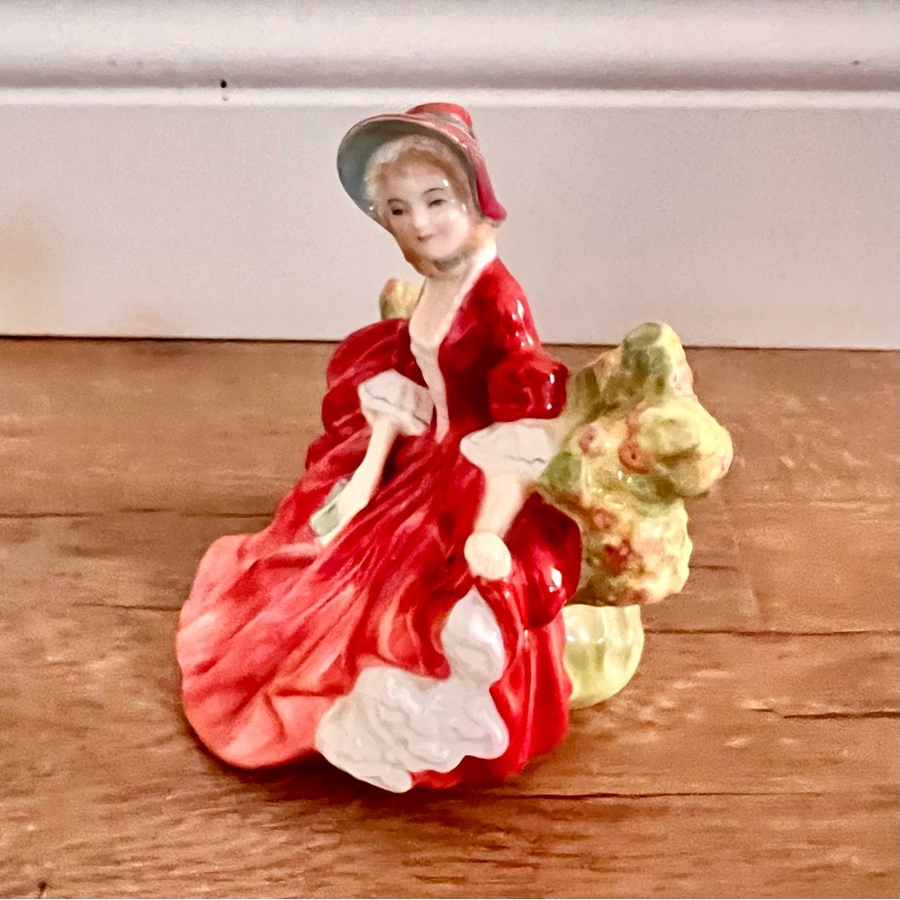 1939 Royal‎ Doulton England Bone China Figurine Lydia HN1908 Vintage